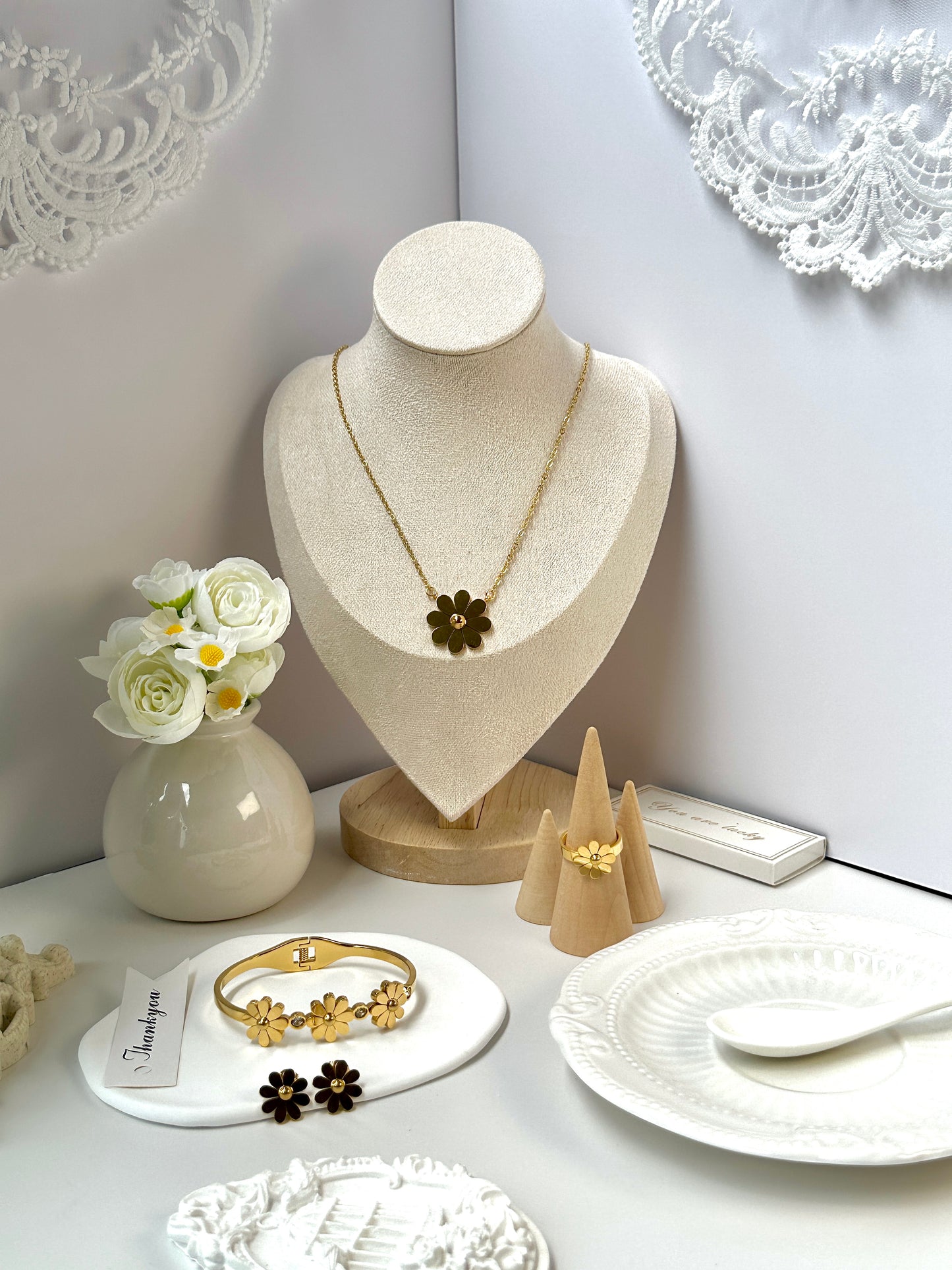 Fashion 4-piece Jewelry Set 18k Gold Stainless Steel Inlaid Gemstone Wide Open Bracelet Necklace Earrings Ring Set