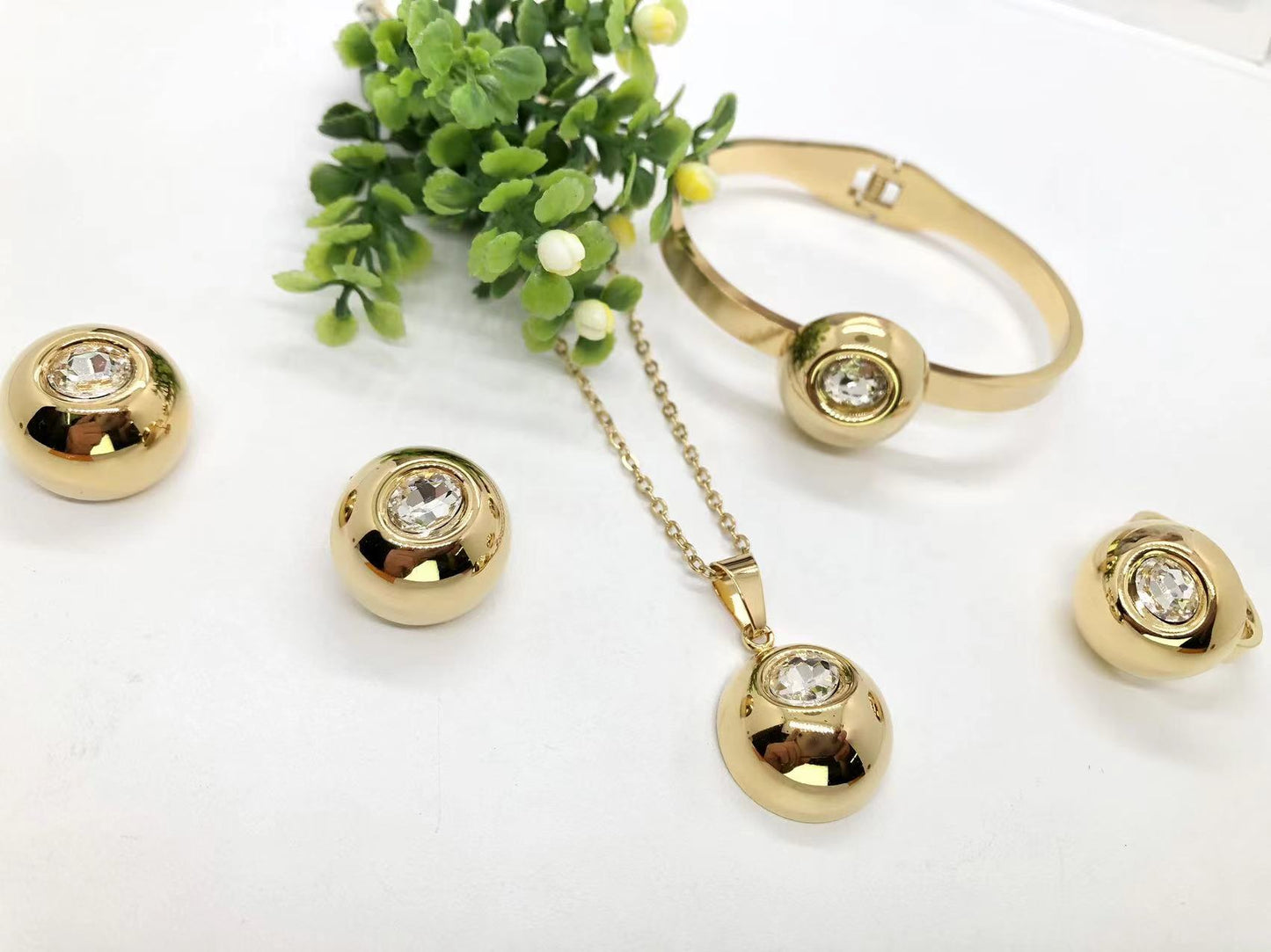 Fashion 4-piece Jewelry Set 18k Gold Stainless Steel Inlaid Gemstone Wide Open Bracelet Necklace Earrings Ring Set