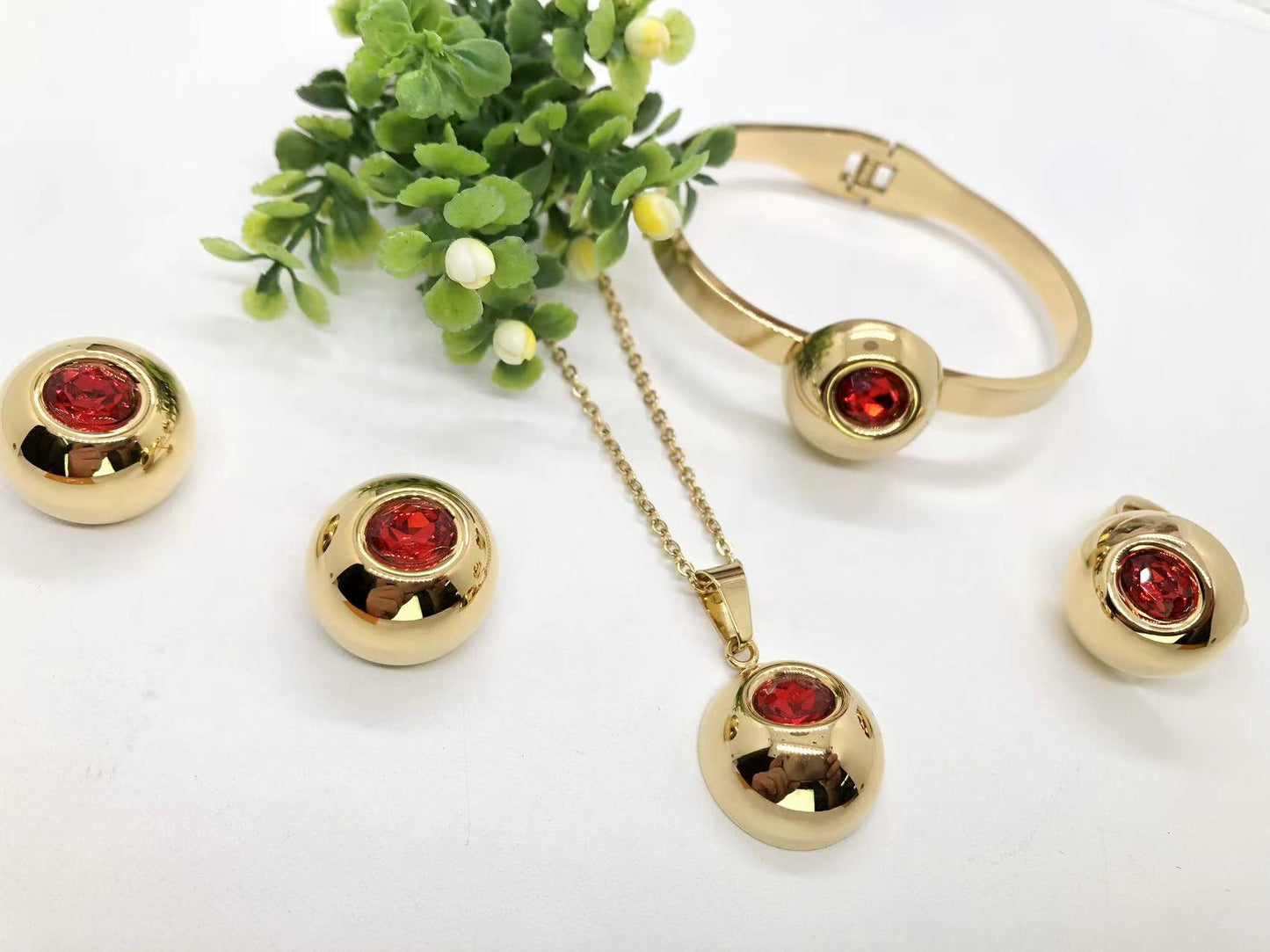 Fashion 4-piece Jewelry Set 18k Gold Stainless Steel Inlaid Gemstone Wide Open Bracelet Necklace Earrings Ring Set