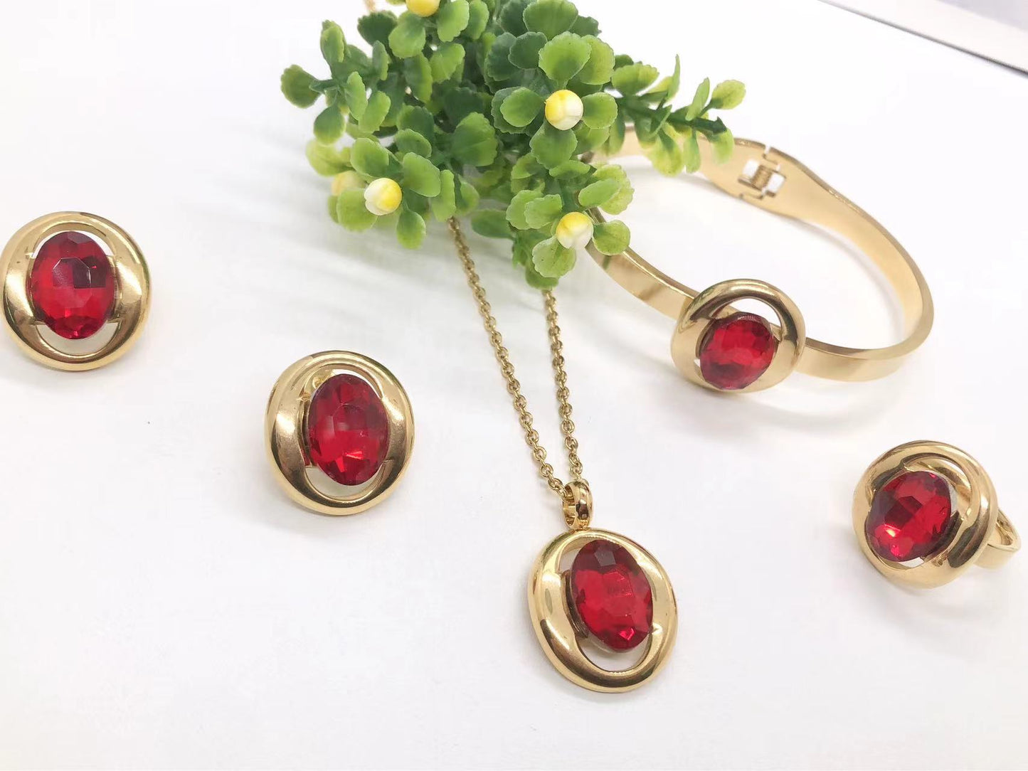 Fashion 4-piece Jewelry Set 18k Gold Stainless Steel Inlaid Gemstone Wide Open Bracelet Necklace Earrings Ring Set