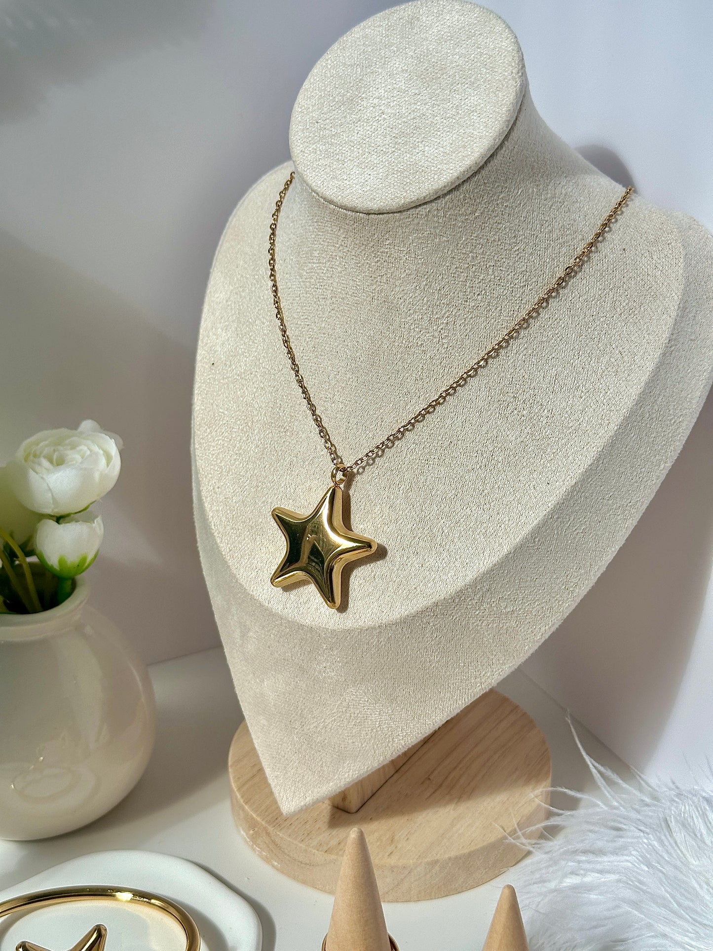 Gorgeous women's stainless steel necklace, earrings, bracelet, and ring set
