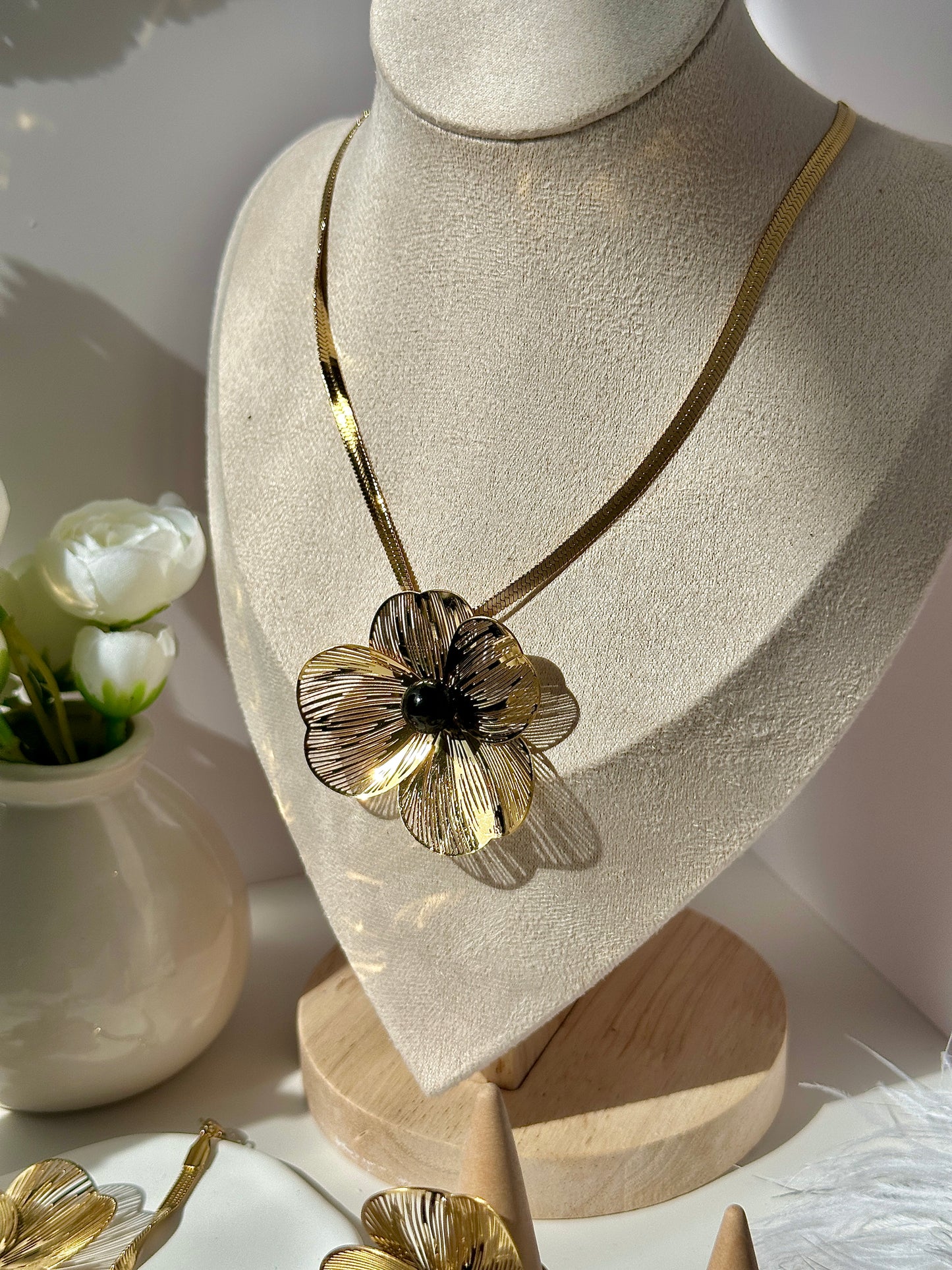 Gorgeous women's stainless steel necklace, earrings, bracelet, and ring set
