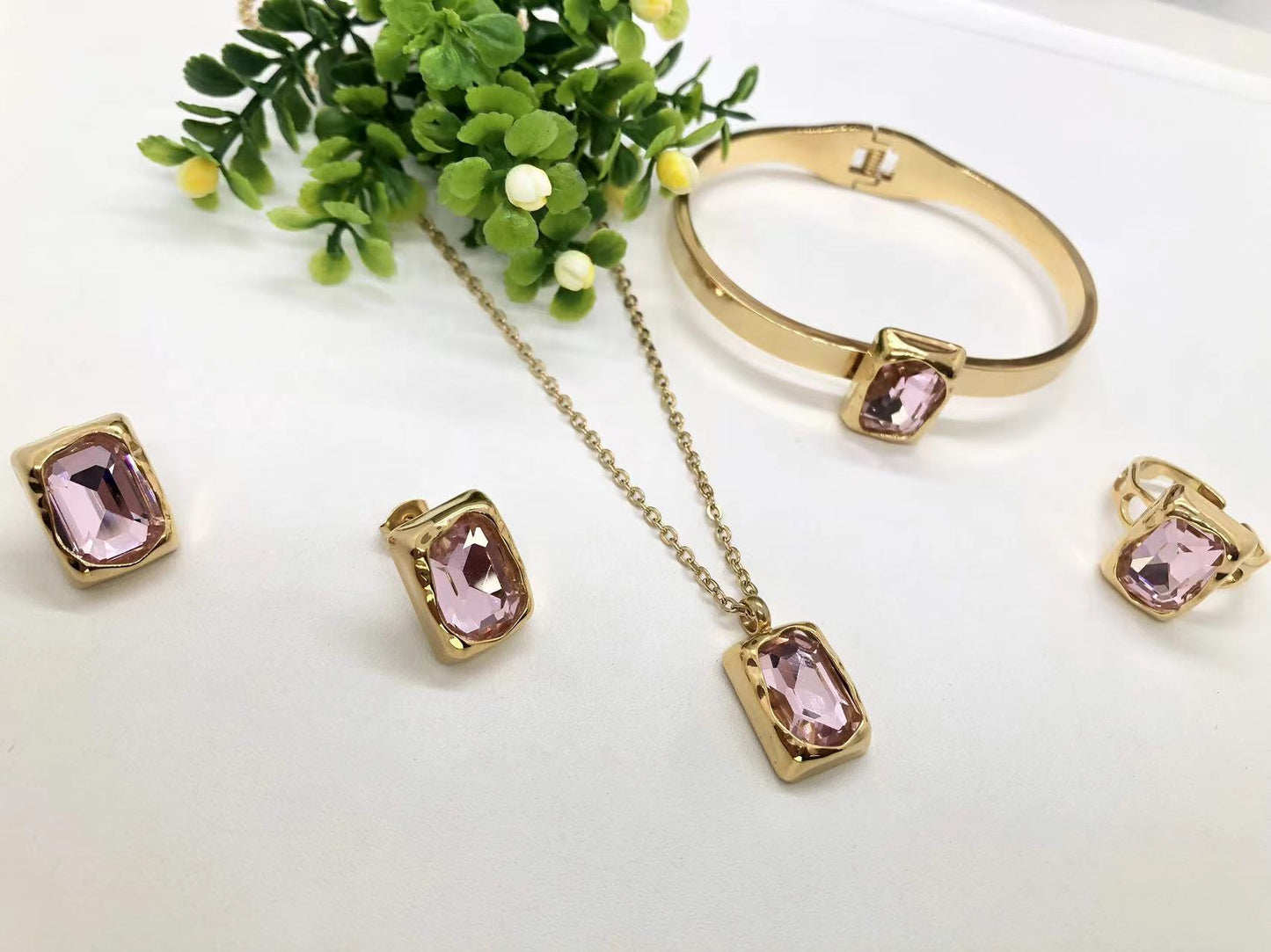 Fashion 4-piece Jewelry Set 18k Gold Stainless Steel Inlaid Gemstone Wide Open Bracelet Necklace Earrings Ring Set
