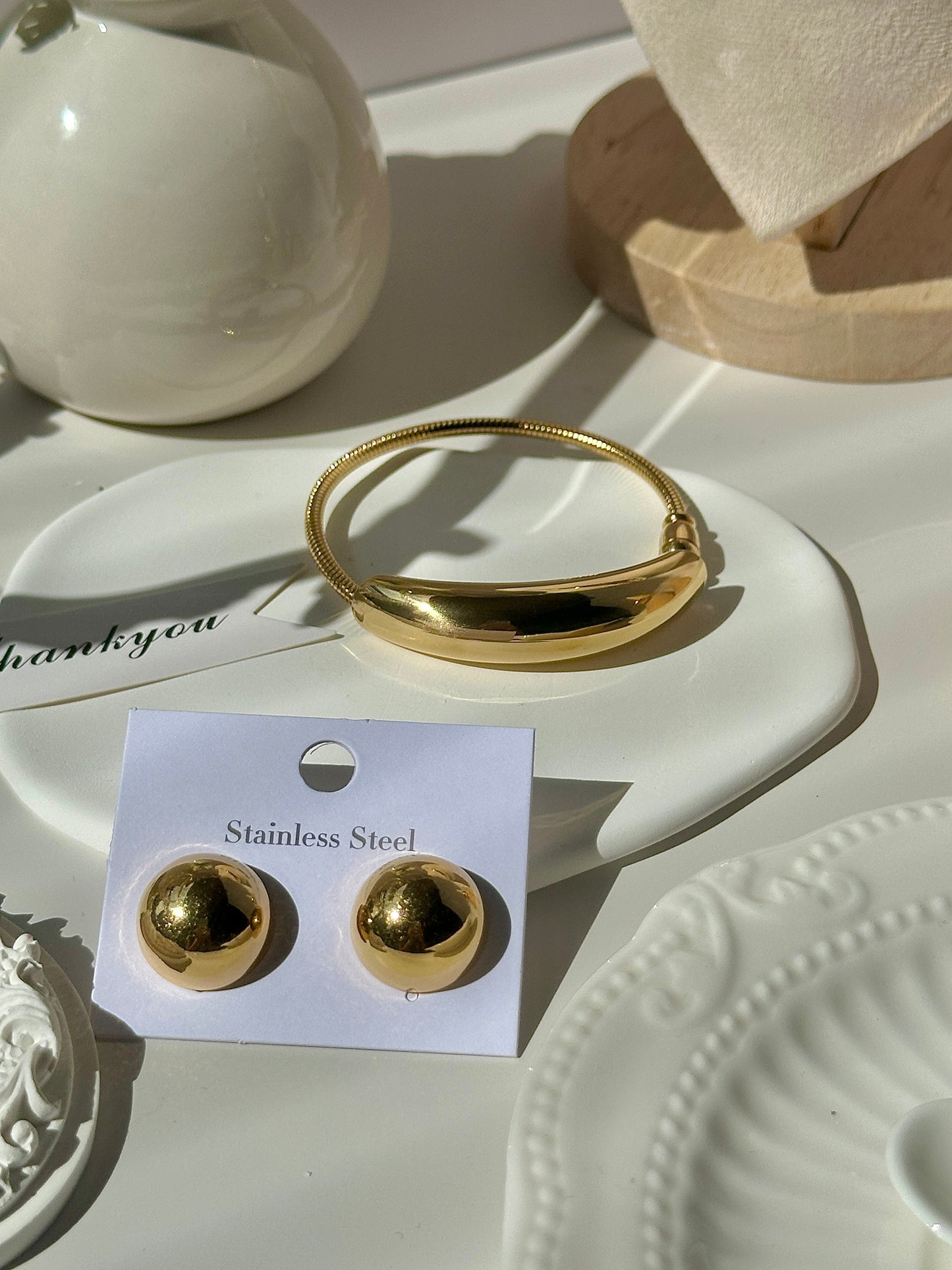 Explosive minimalist flower hollow pearl eye forest tie pure style necklace earrings ring titanium steel
