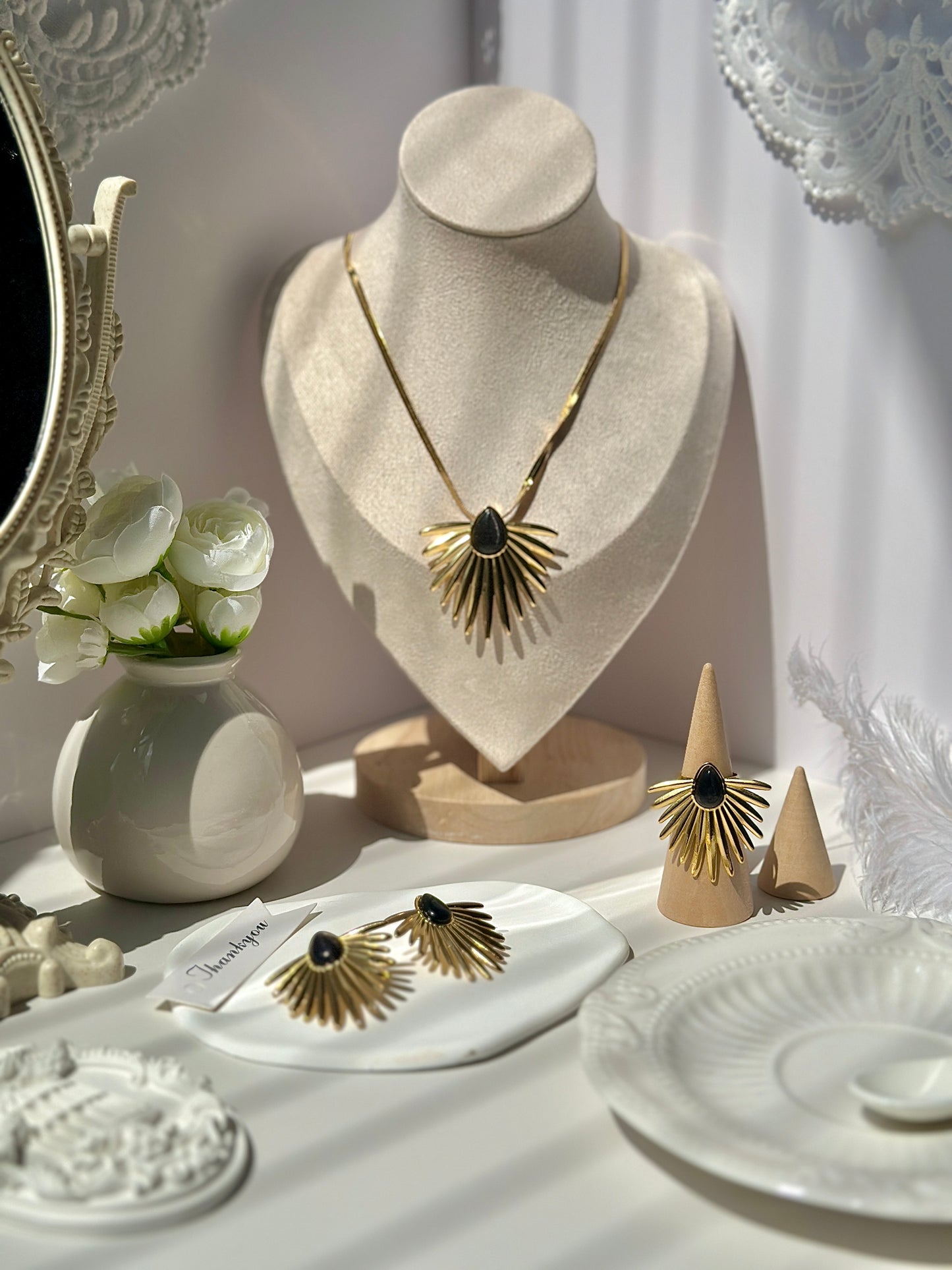 Explosive minimalist flower hollow pearl eye forest tie pure style necklace earrings ring titanium steel