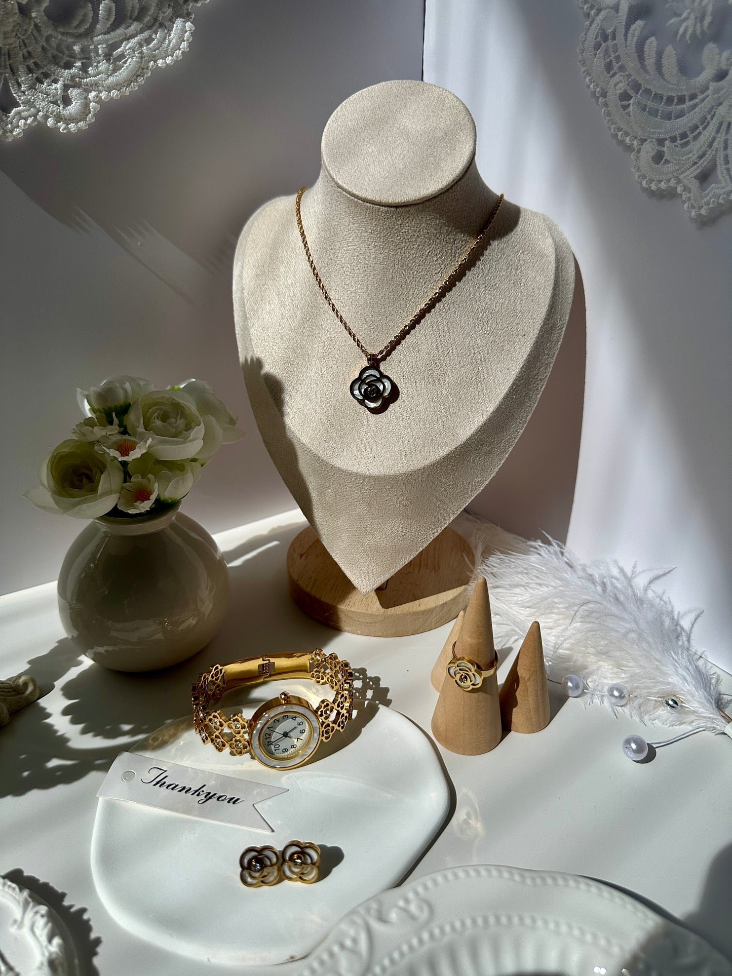 Explosive minimalist flower hollow pearl eye forest tie pure style necklace earrings ring titanium steel