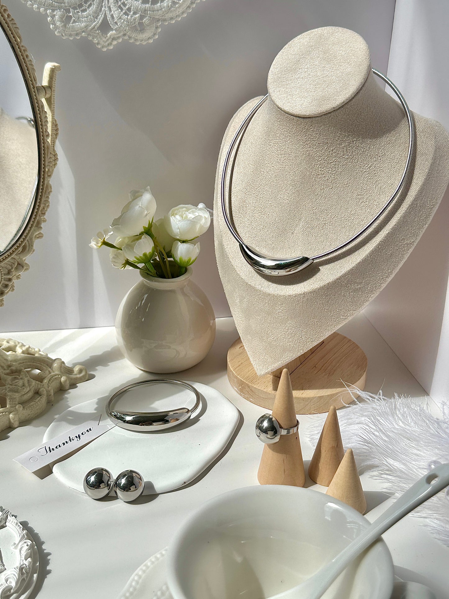 Explosive minimalist flower hollow pearl eye forest tie pure style necklace earrings ring titanium steel