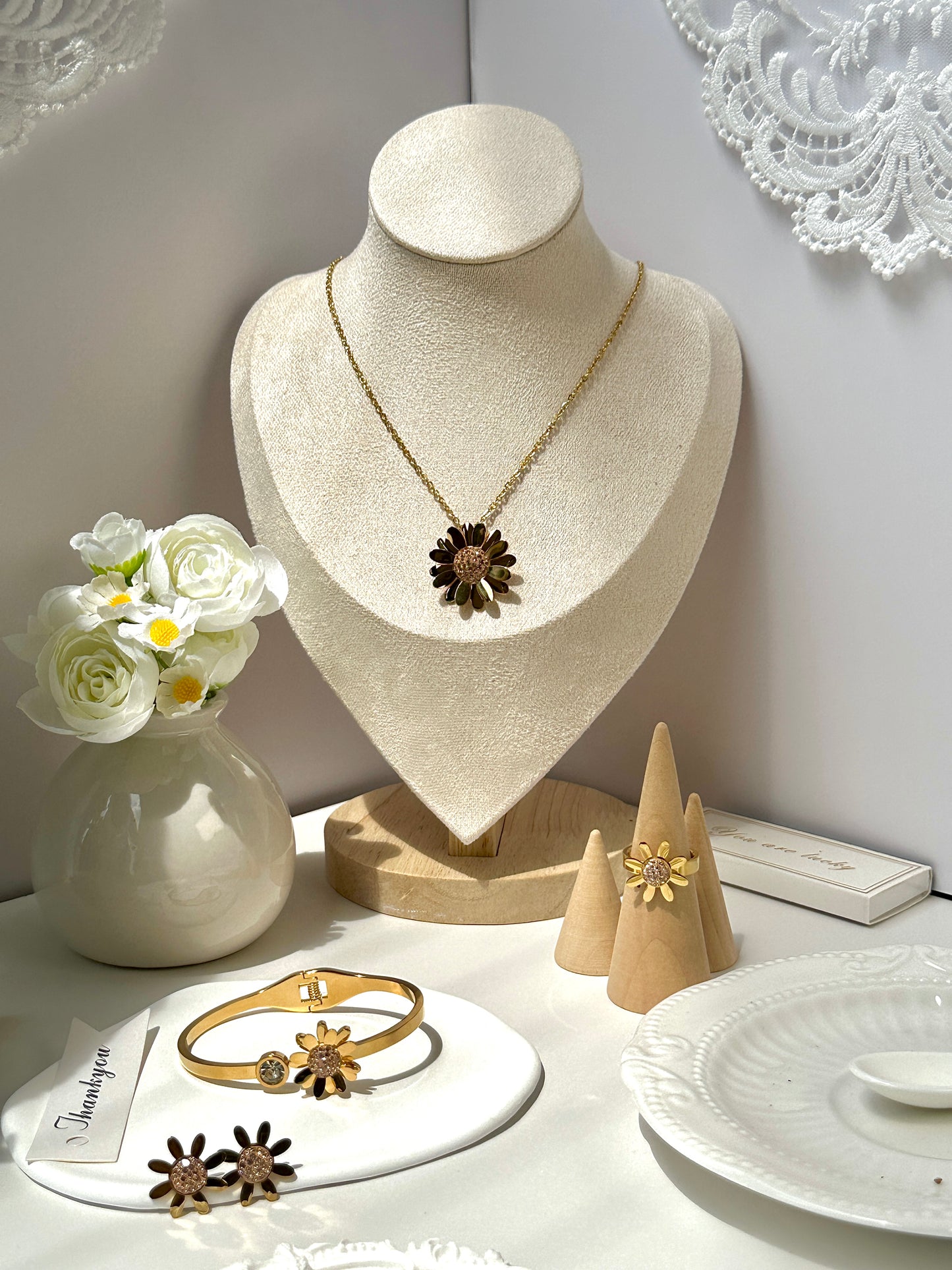 Fashion 4-piece Jewelry Set 18k Gold Stainless Steel Inlaid Gemstone Wide Open Bracelet Necklace Earrings Ring Set