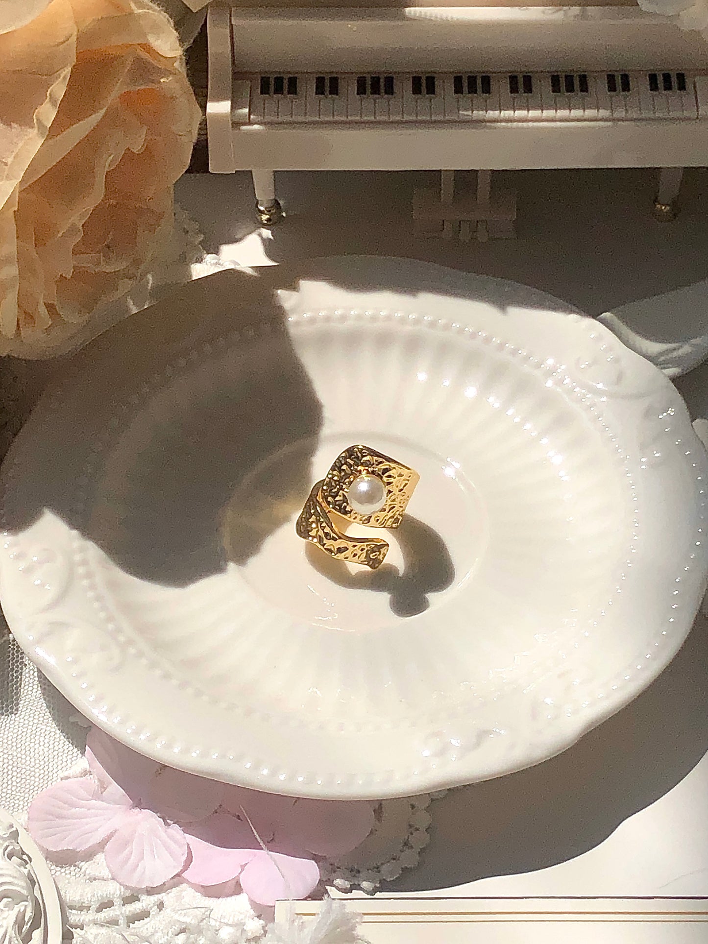 Fashionable gold ring women's jewelry punk small fragrance style stackable ring