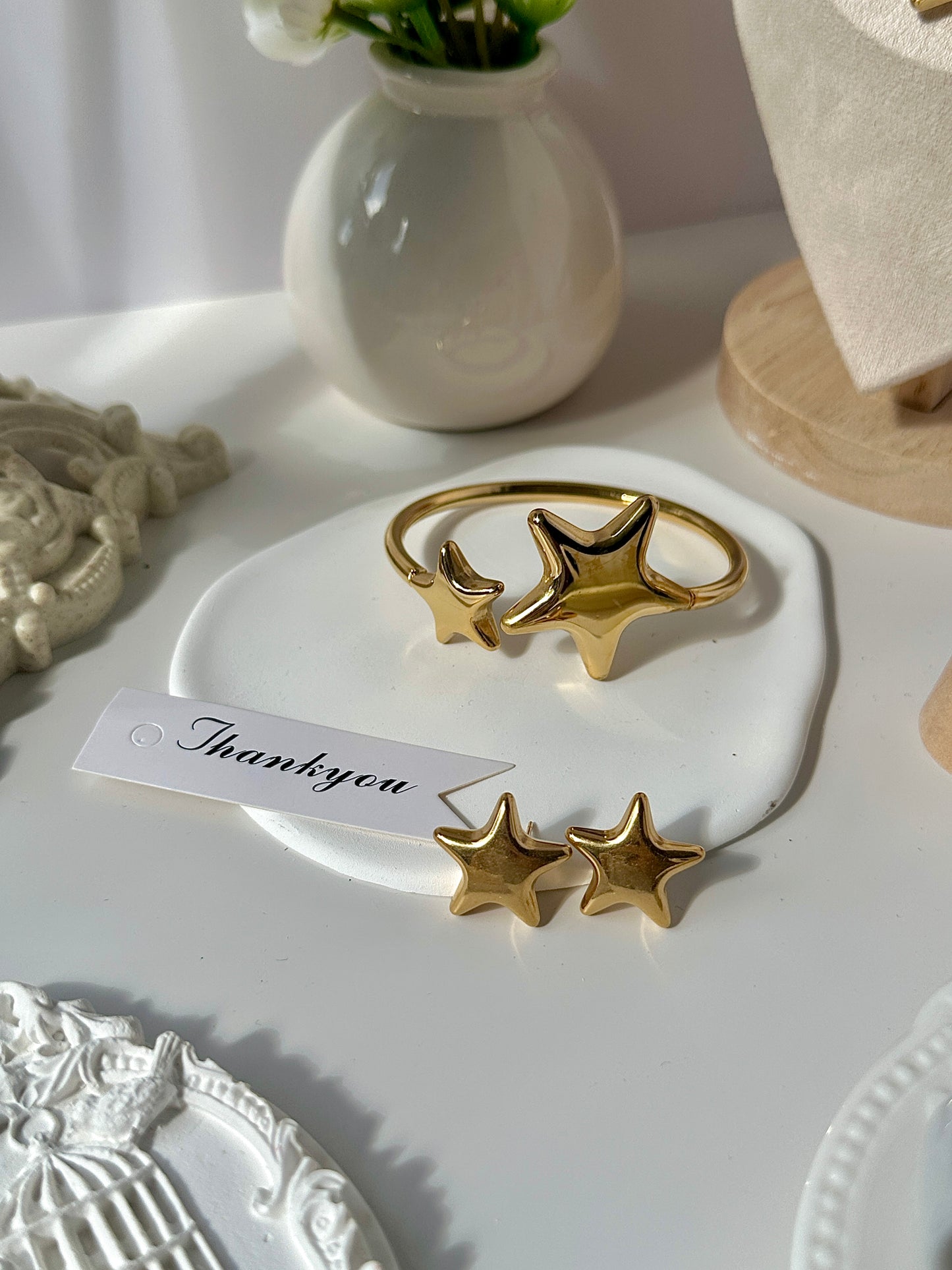 Gorgeous women's stainless steel necklace, earrings, bracelet, and ring set